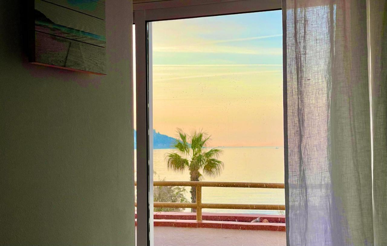 Rnet - Rhc 1208 Roses Holiday Center المظهر الخارجي الصورة