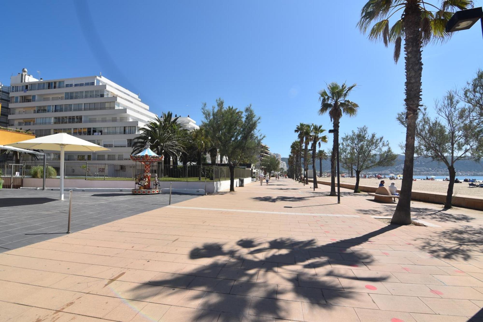 Rnet - Rhc 1208 Roses Holiday Center المظهر الخارجي الصورة